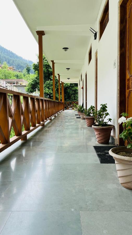 Hotel Hollywood - Top Rated & Most Awarded Property In Manali Εξωτερικό φωτογραφία